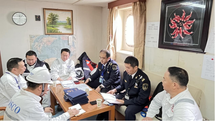 四方精準(zhǔn)把脈 會戰(zhàn)歲末年終——“江遠(yuǎn)福州”輪順利通過聯(lián)合檢查