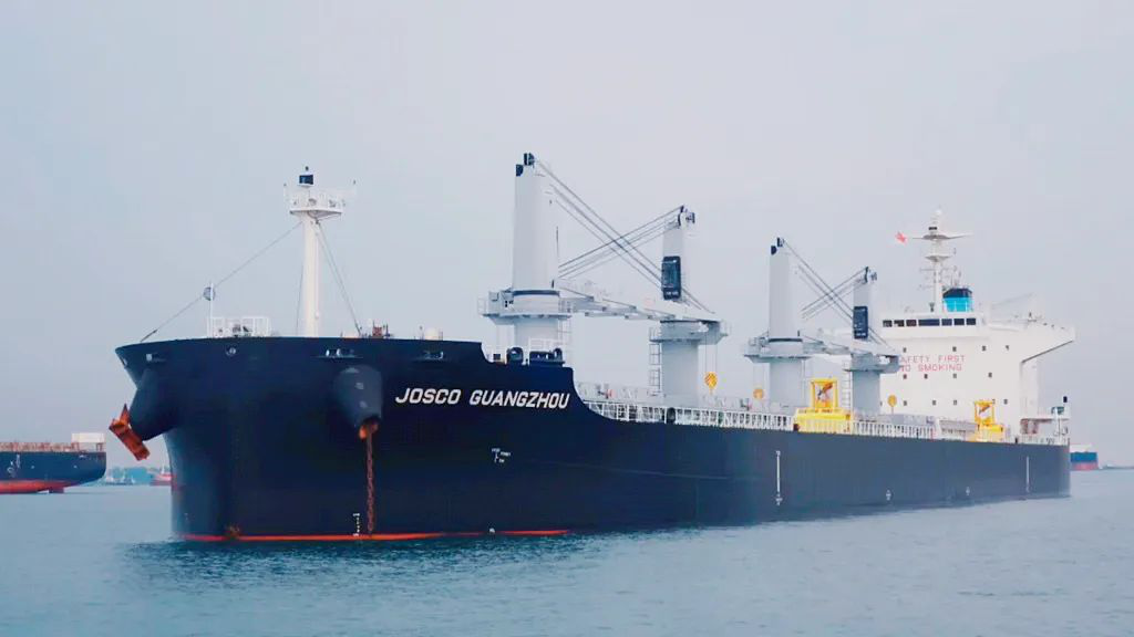 港航探秘 | 大海輪這樣“清底”，看著超解壓！