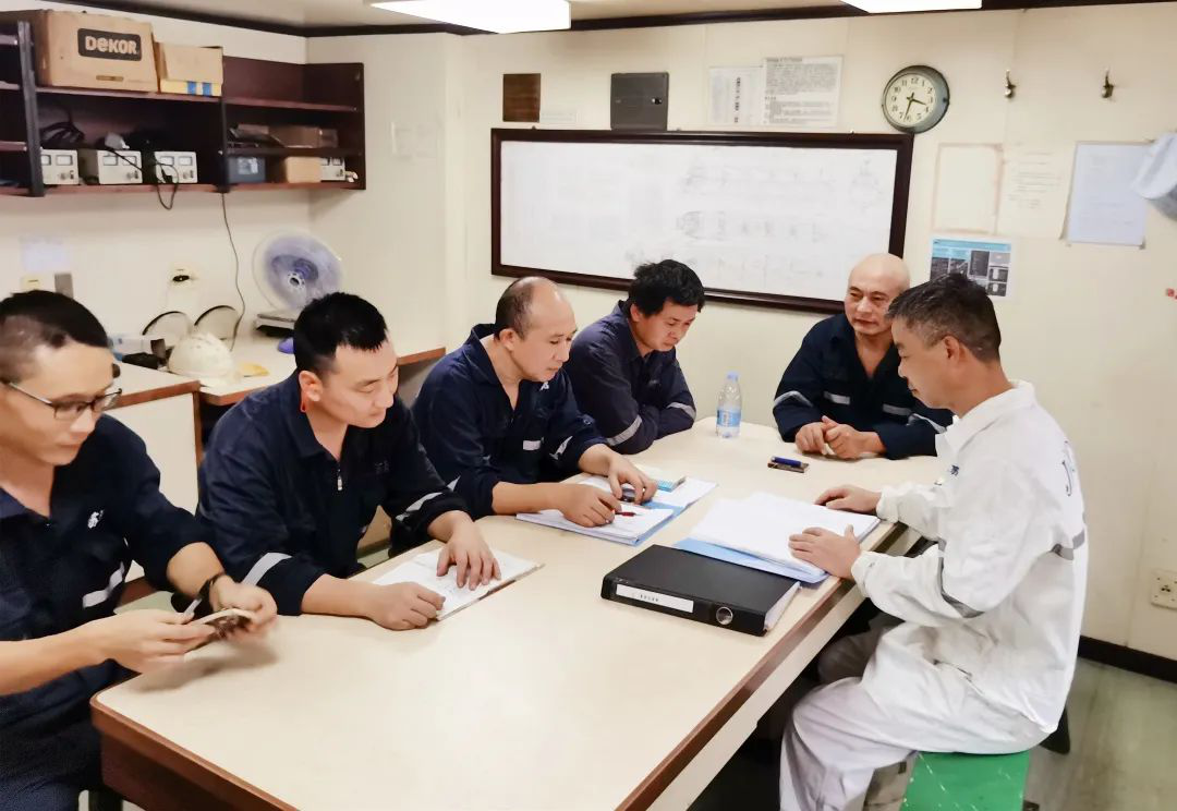 喜慶二十大 建功新時代 | 黨的二十大精神在基層一線落地生根——江蘇遠洋船員公司黨總支掀起學習熱潮