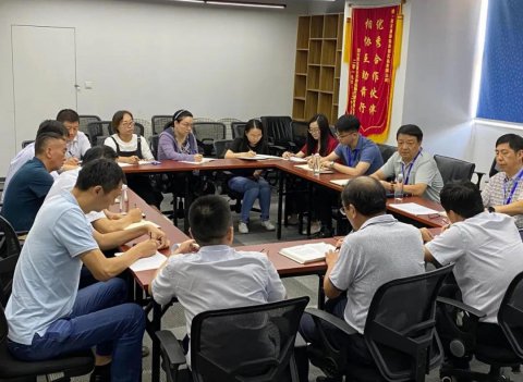 江蘇遠(yuǎn)洋安全總監(jiān)駱成華赴通海、新世紀(jì)開展相關(guān)方安全管理主題宣貫