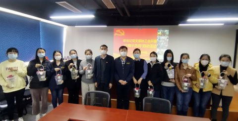 巾幗不讓須眉,紅顏更勝兒郎——新世紀“巾幗示范崗”正式啟動